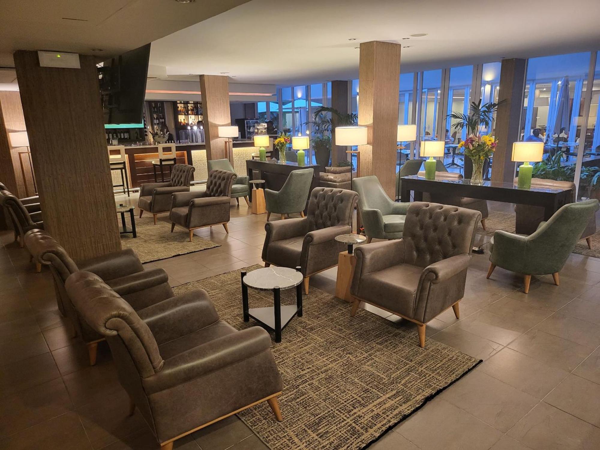 Hotel Royal Kinshasa Buitenkant foto