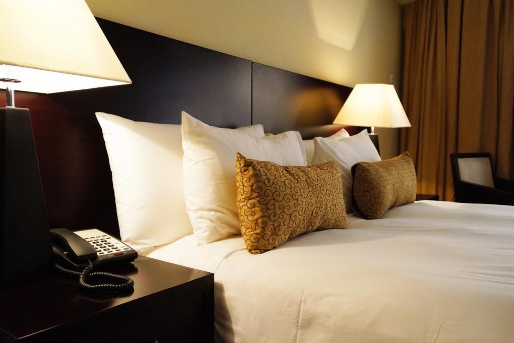 Hotel Royal Kinshasa Buitenkant foto